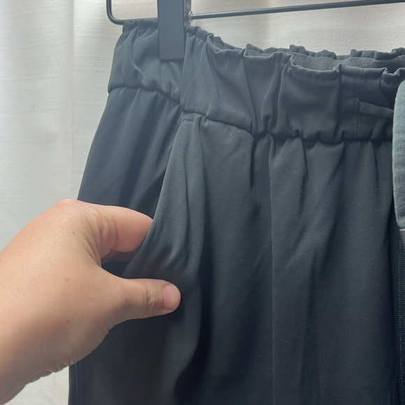 Lululemon Gray Stretch High-Rise Pant 7/8 Length Pant- 8 - Picture 5 of 10